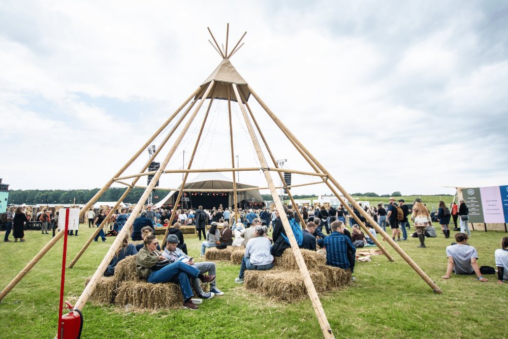 hoeballer-halmballer-ved-telte-festival